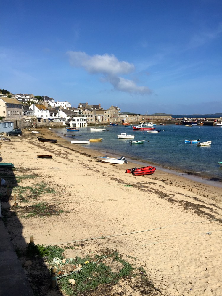 4 Golden Bay Mansions - Photos - the view. Enjoy uninterrupted sea views towards St.Marys harbour, Tresco and Samson beyond. Wow! what a view! You could sit here all day and never get board.